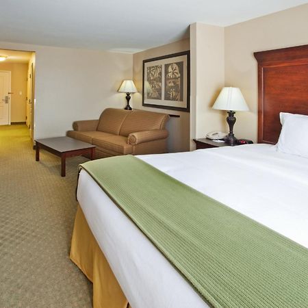 Holiday Inn Express Savannah Airport By Ihg Exterior photo