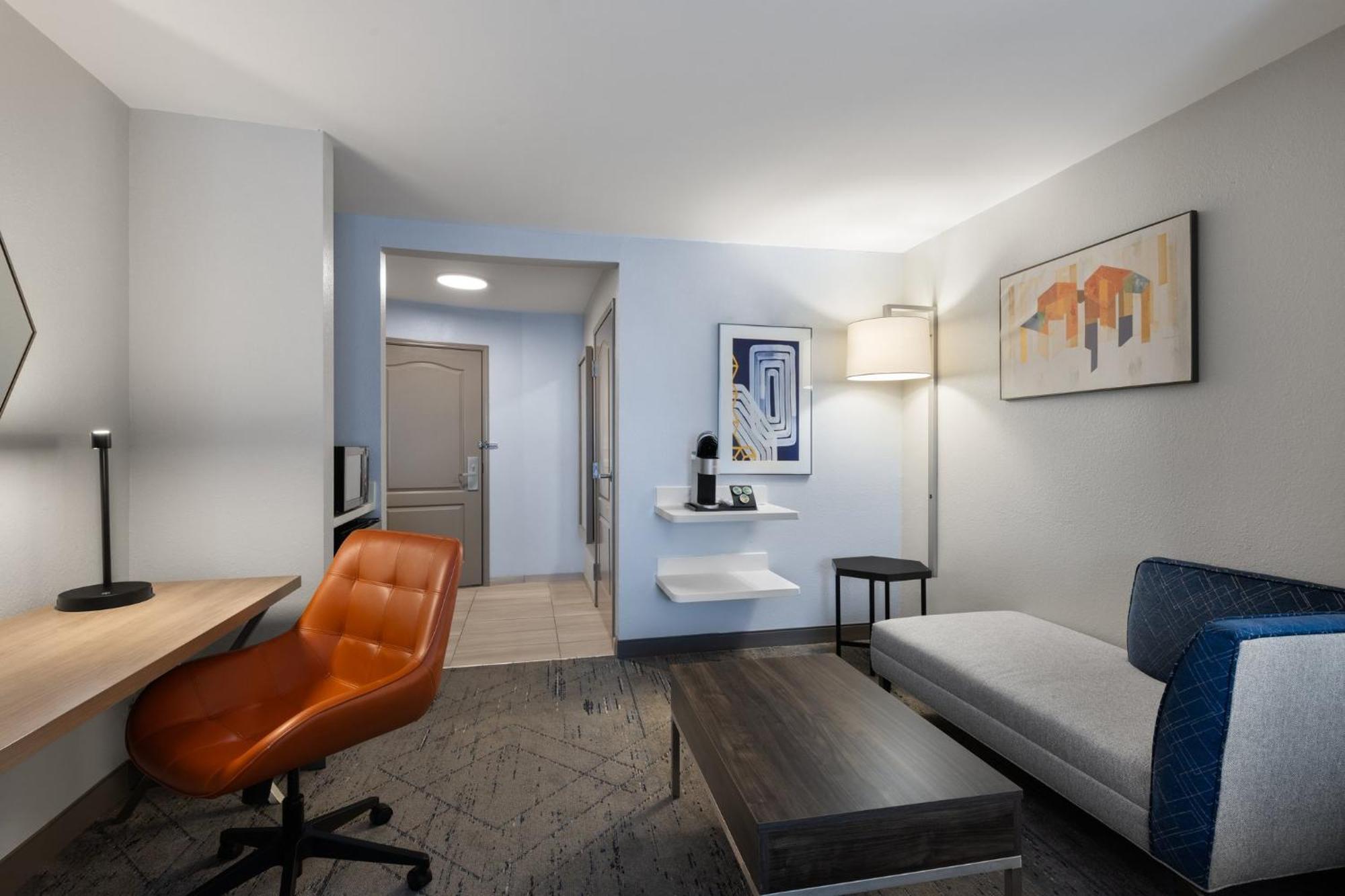 Holiday Inn Express Savannah Airport By Ihg Exterior photo